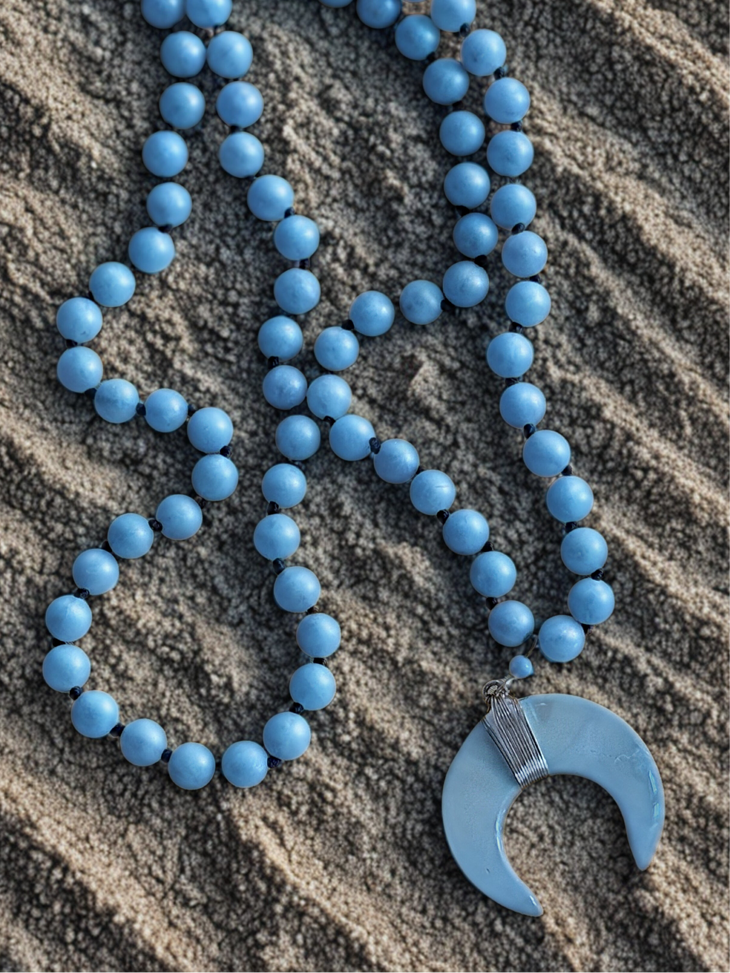 Moon Delivery -necklace