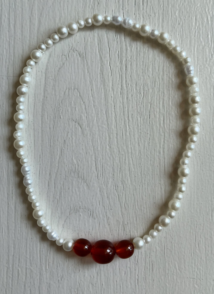Amber Freshwater Pearl -necklace