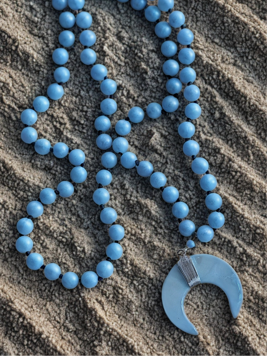 Moon Delivery -necklace