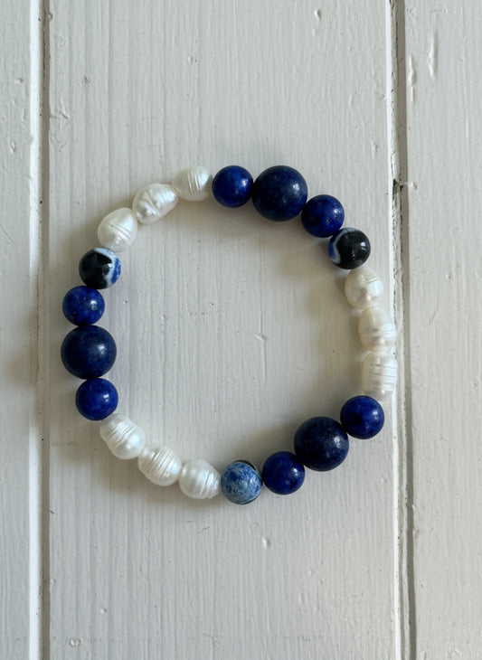Lapis Freshwater Pearl -bracelet