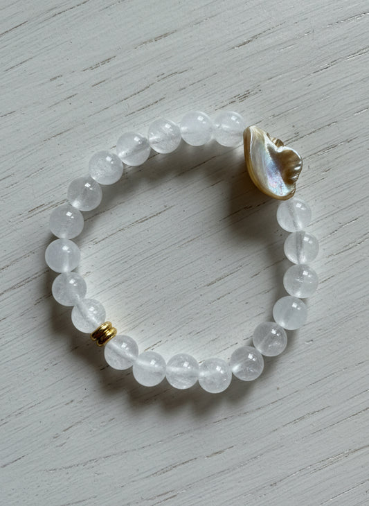 Moon stone shell -bracelet